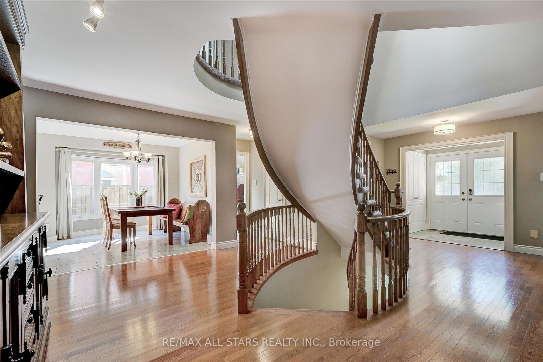 49 Fitzgerald Dr