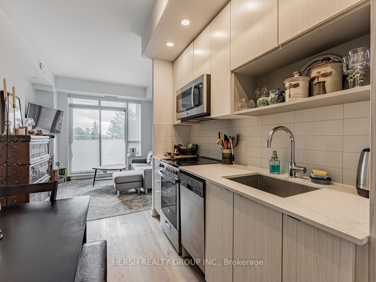 630 Greenwood Ave, #305