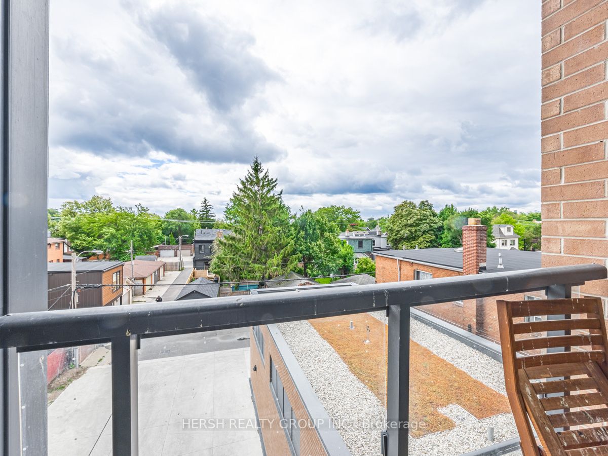630 Greenwood Ave, #305
