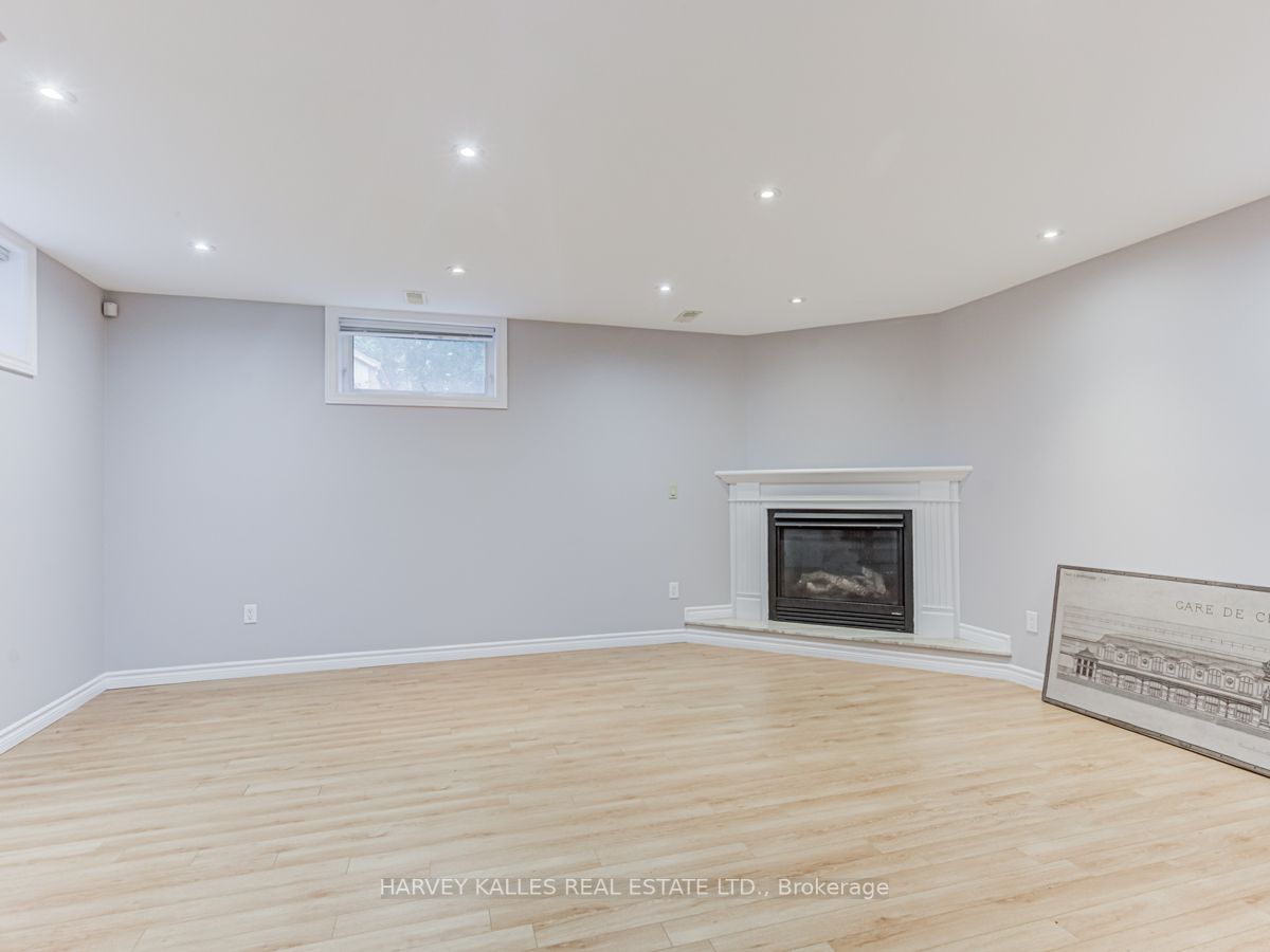 6 Kildonan Dr