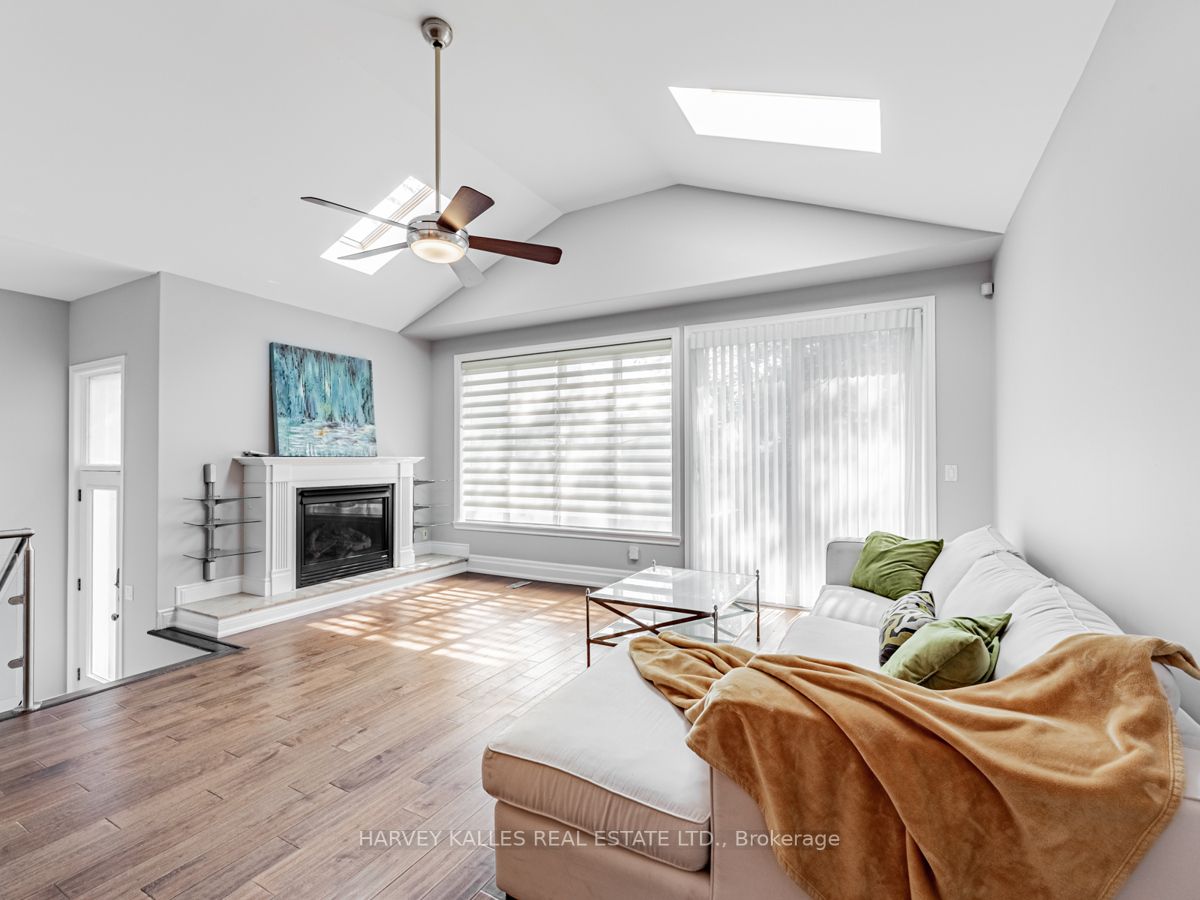 6 Kildonan Dr