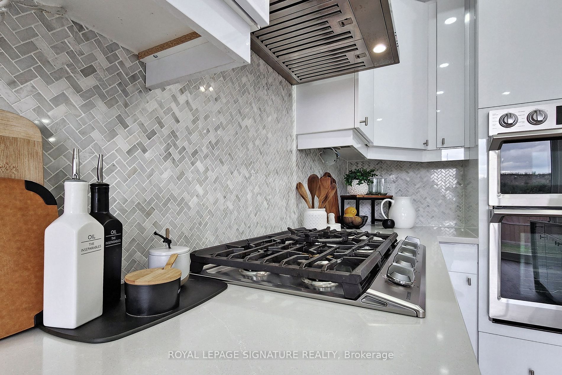 49 Broden Cres
