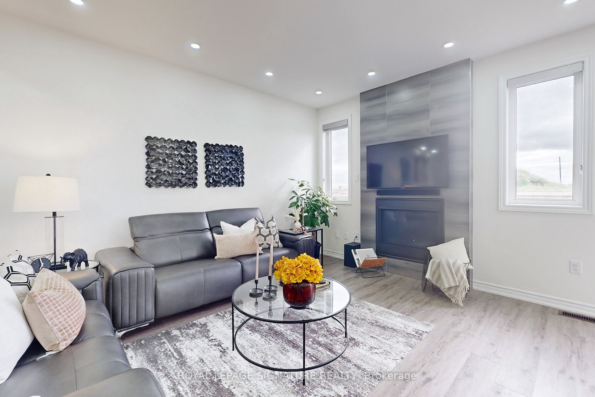 49 Broden Cres