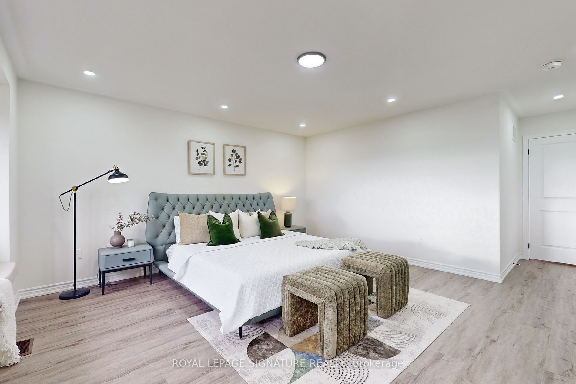 49 Broden Cres