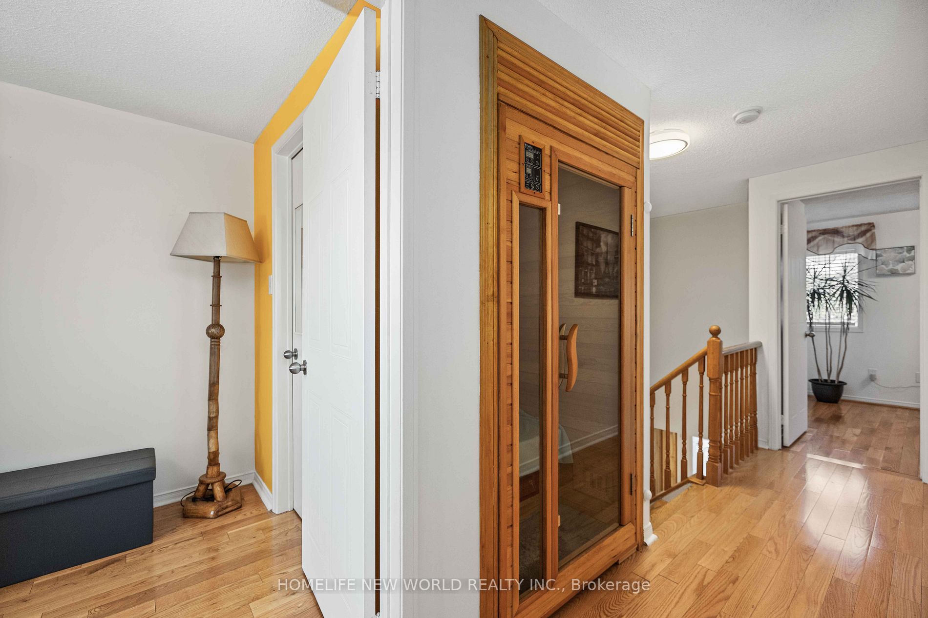 48 Mccullock Cres