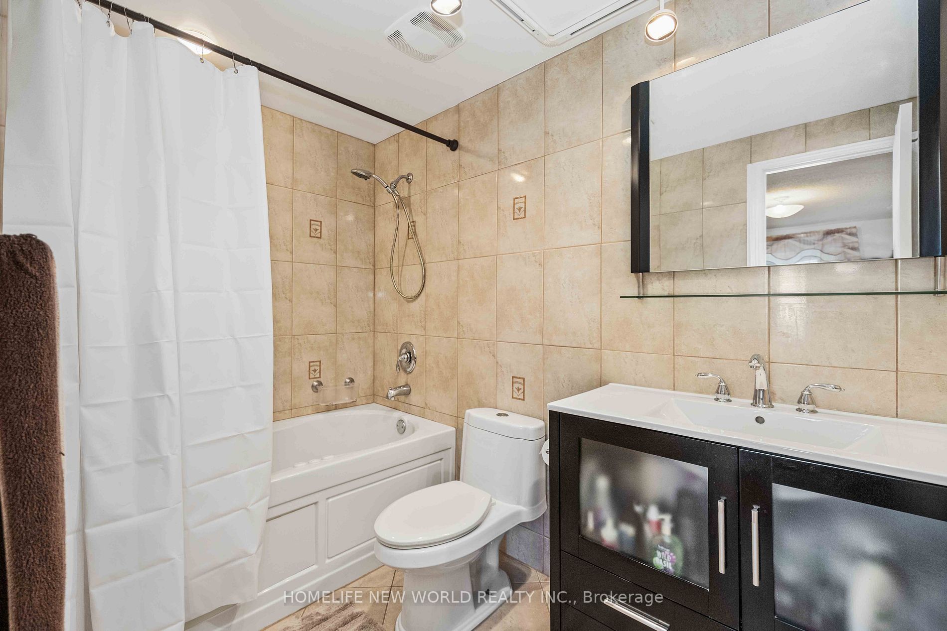 48 Mccullock Cres