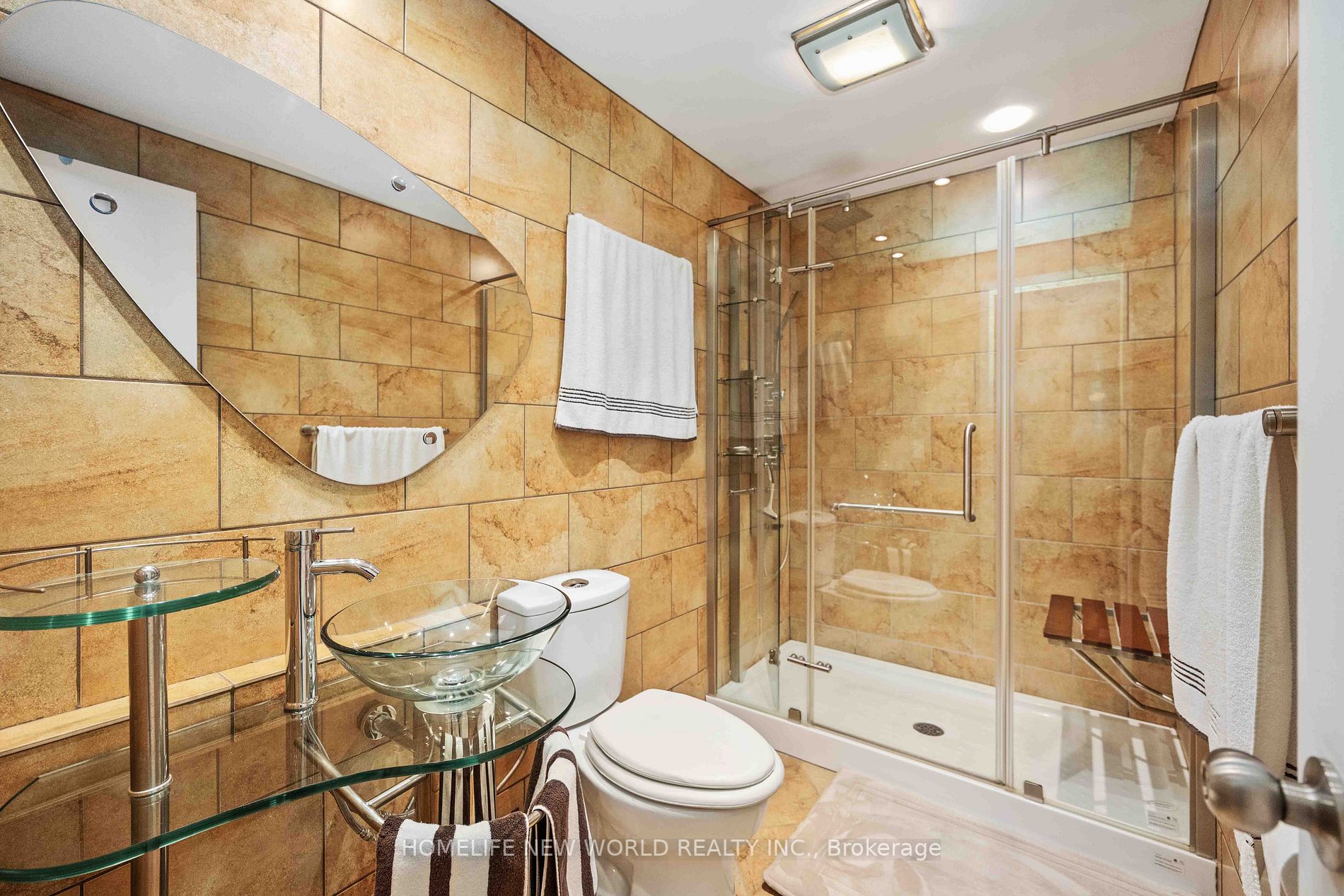 48 Mccullock Cres