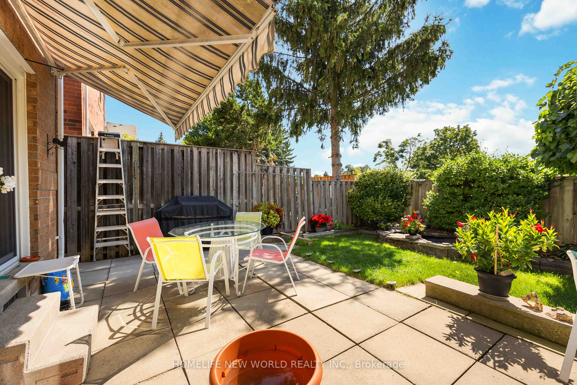 48 Mccullock Cres
