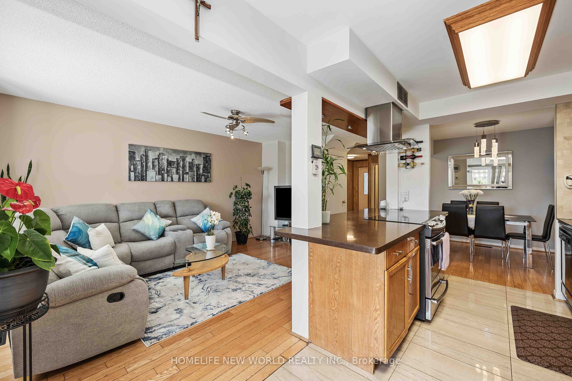 48 Mccullock Cres