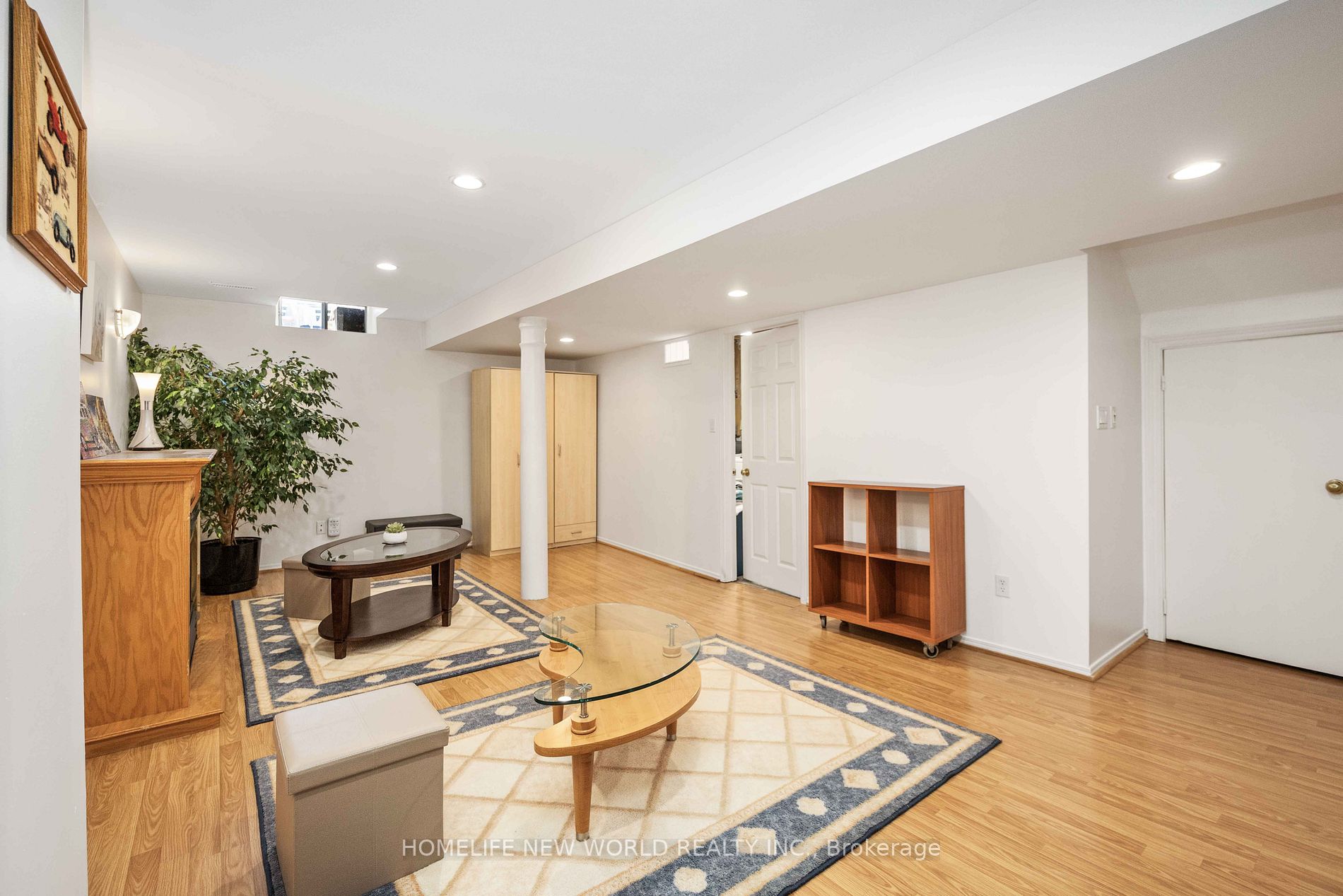 48 Mccullock Cres