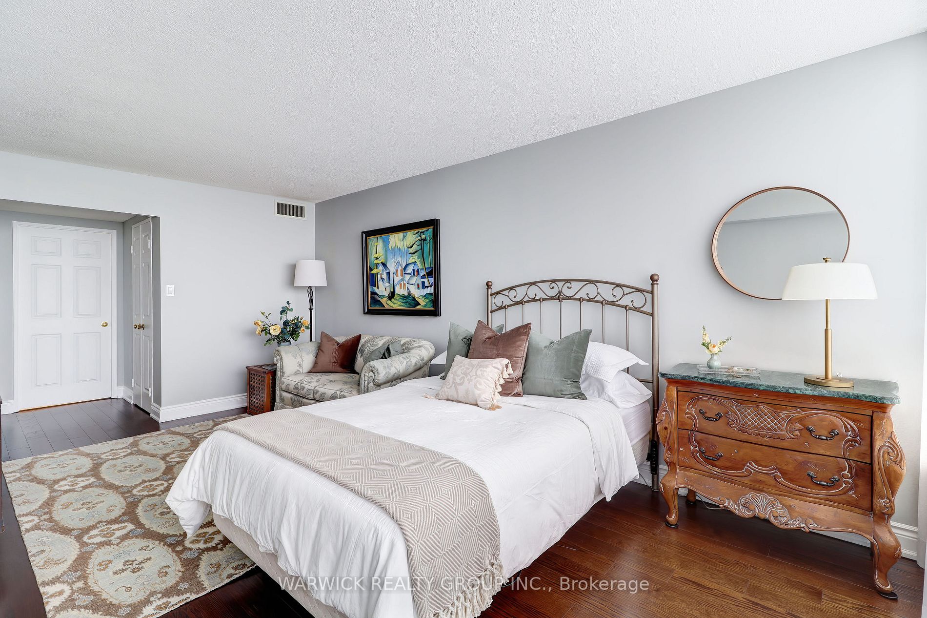 10 Guildwood Pkwy, #819