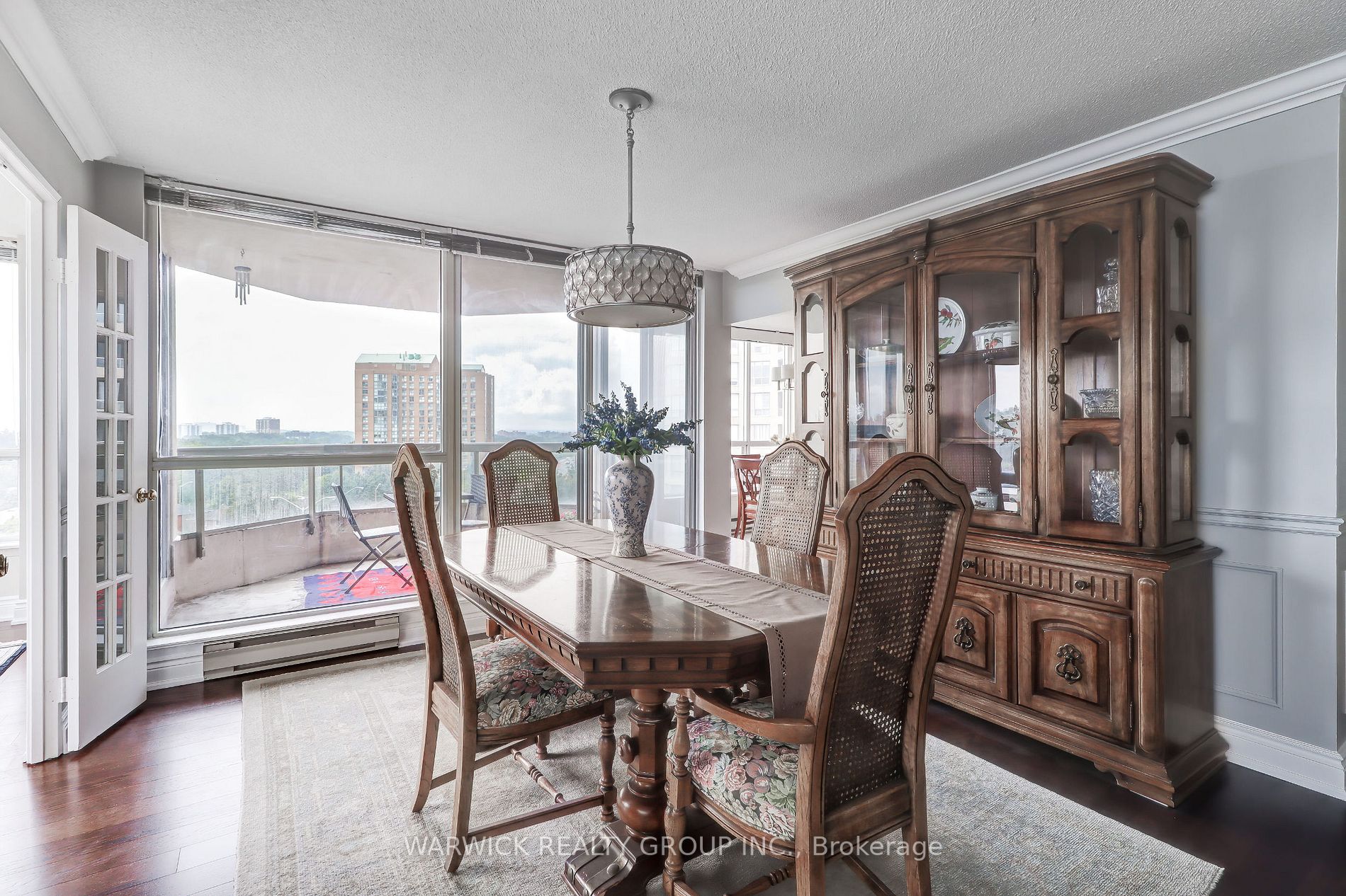 10 Guildwood Pkwy, #819