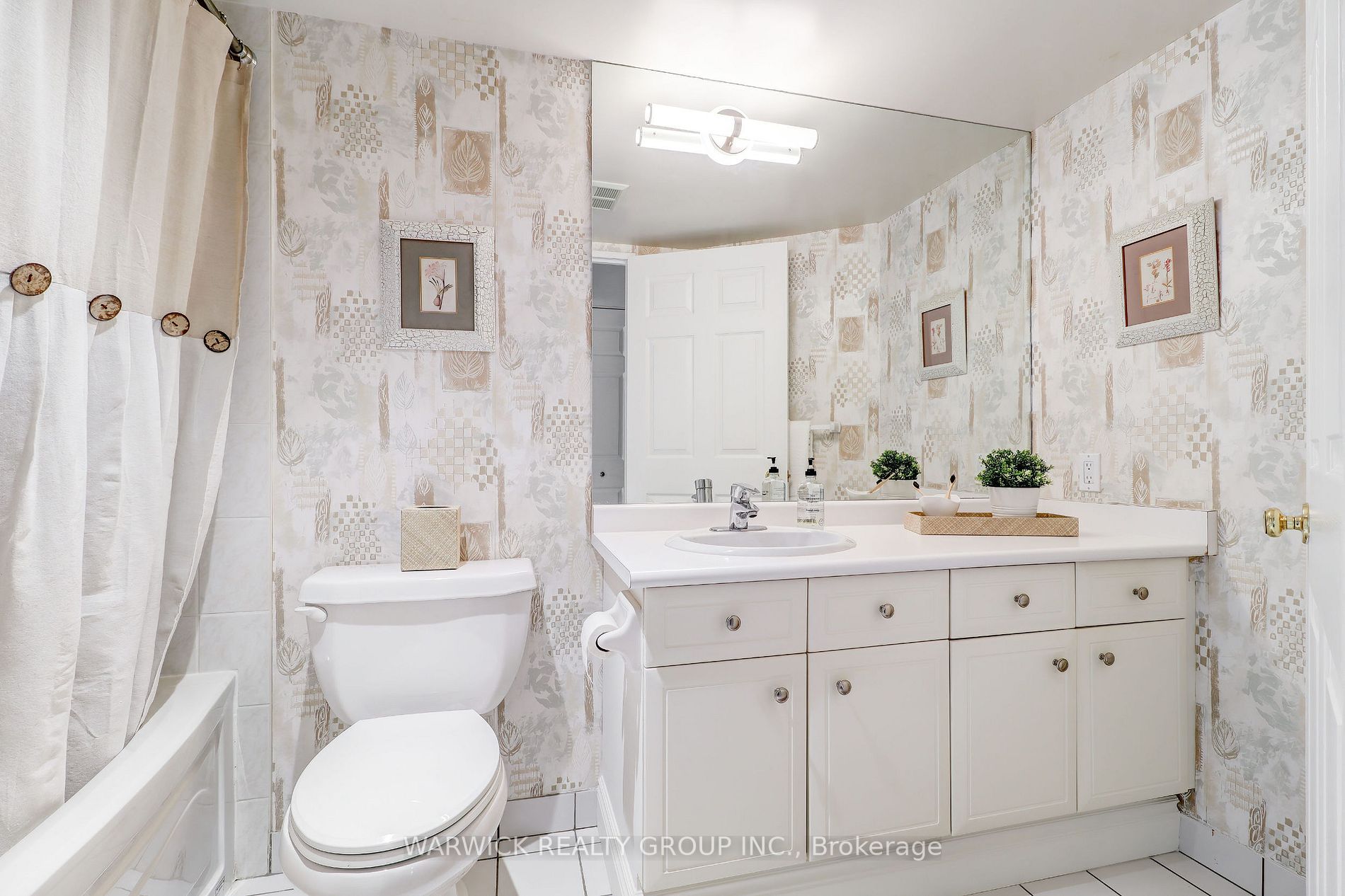 10 Guildwood Pkwy, #819