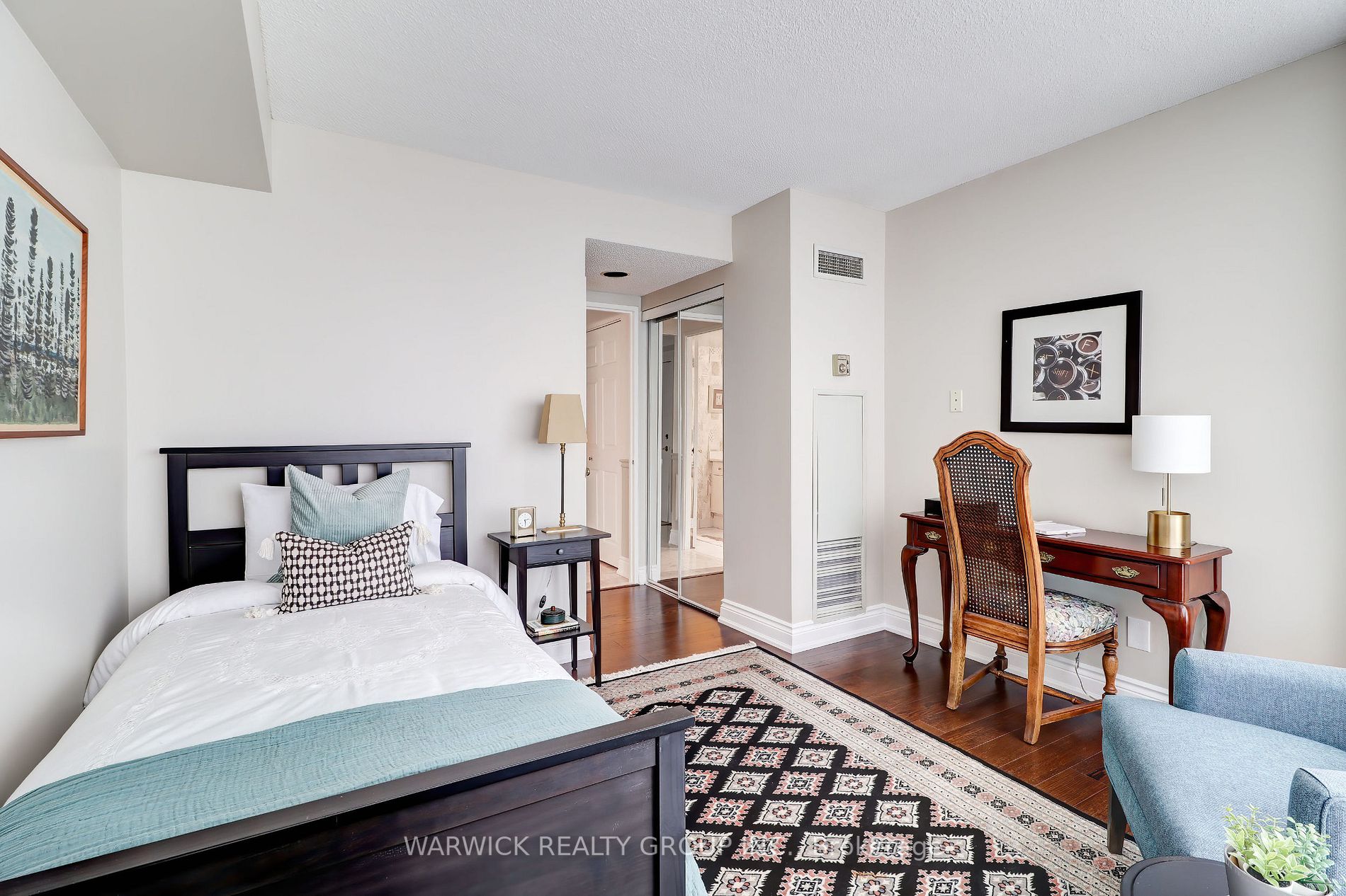 10 Guildwood Pkwy, #819