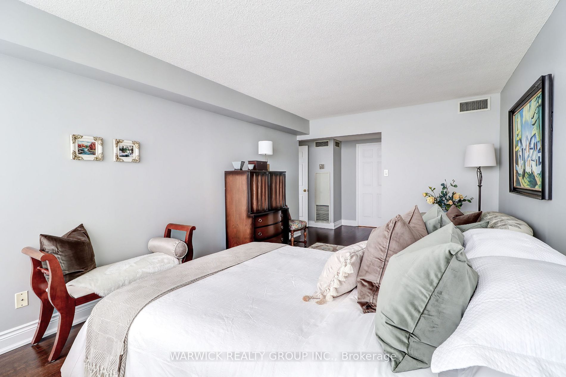 10 Guildwood Pkwy, #819
