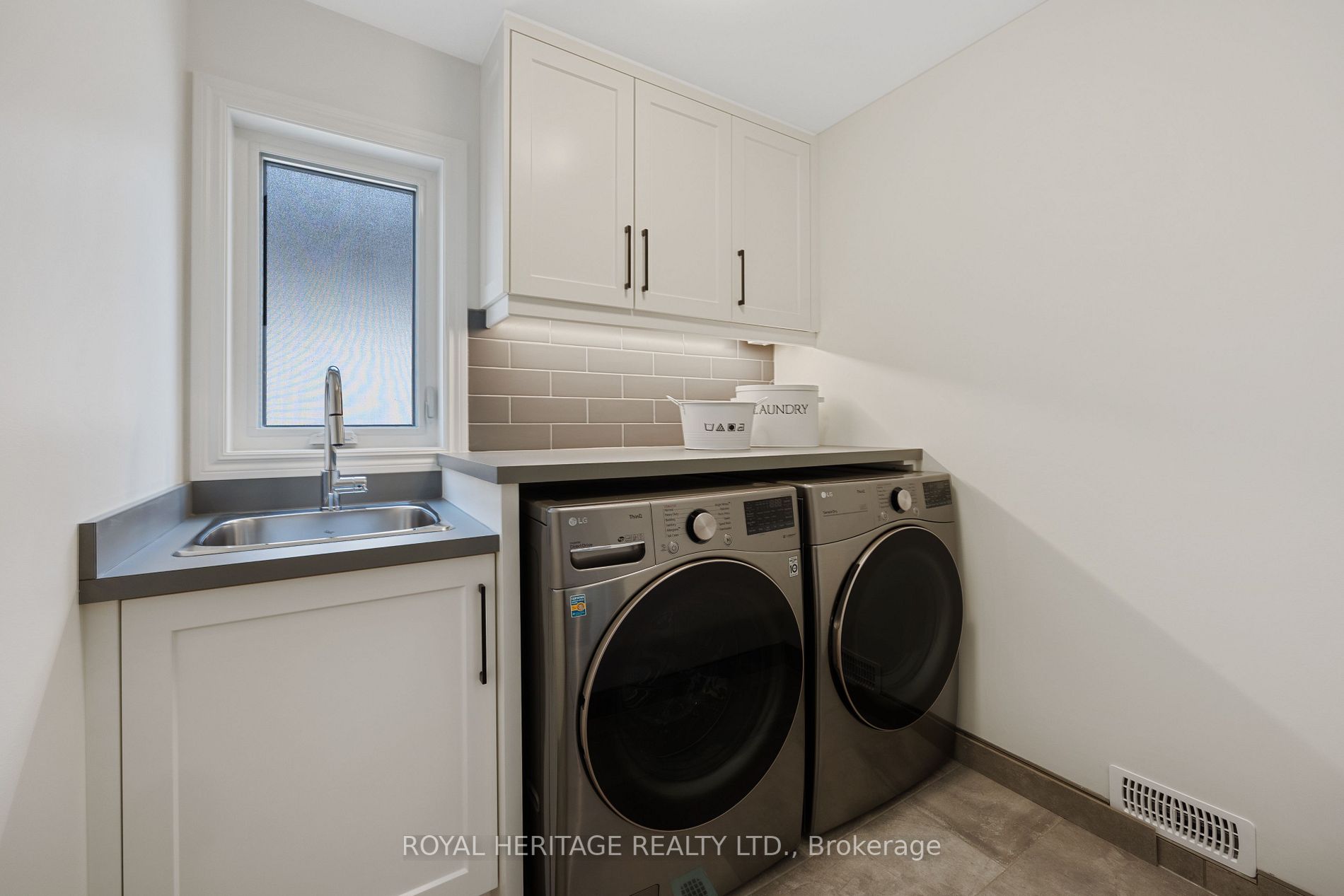 44 St Augustine Dr