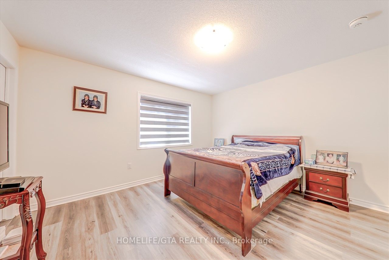 2470 Fall Harvest Cres