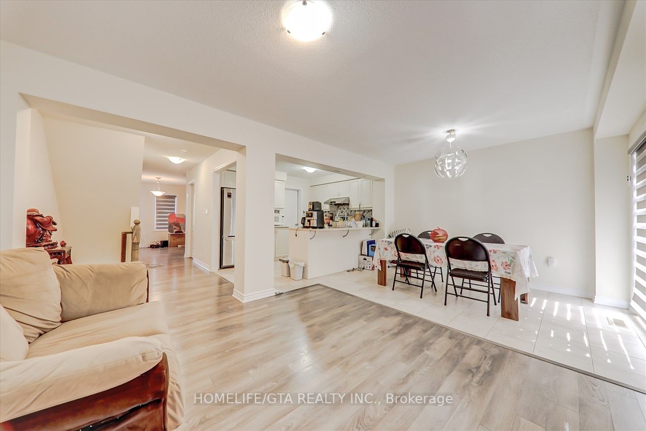 2470 Fall Harvest Cres