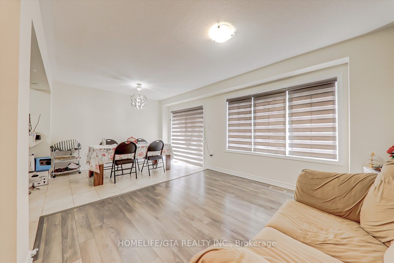2470 Fall Harvest Cres
