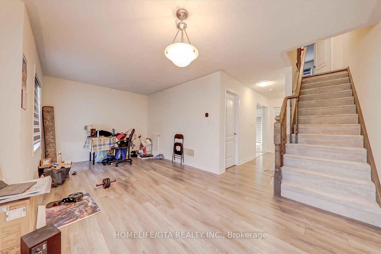 2470 Fall Harvest Cres