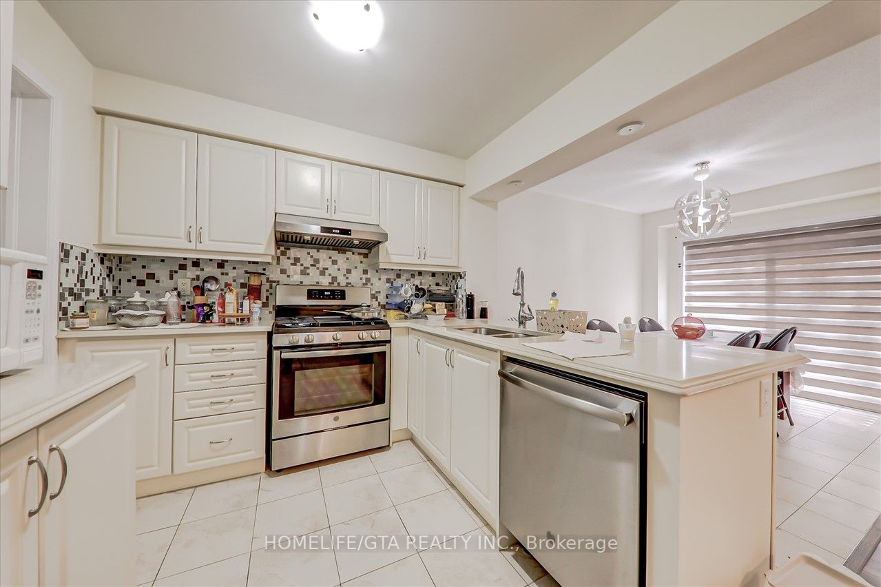 2470 Fall Harvest Cres