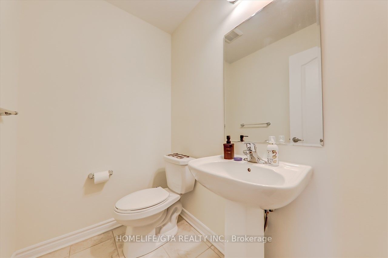 2470 Fall Harvest Cres