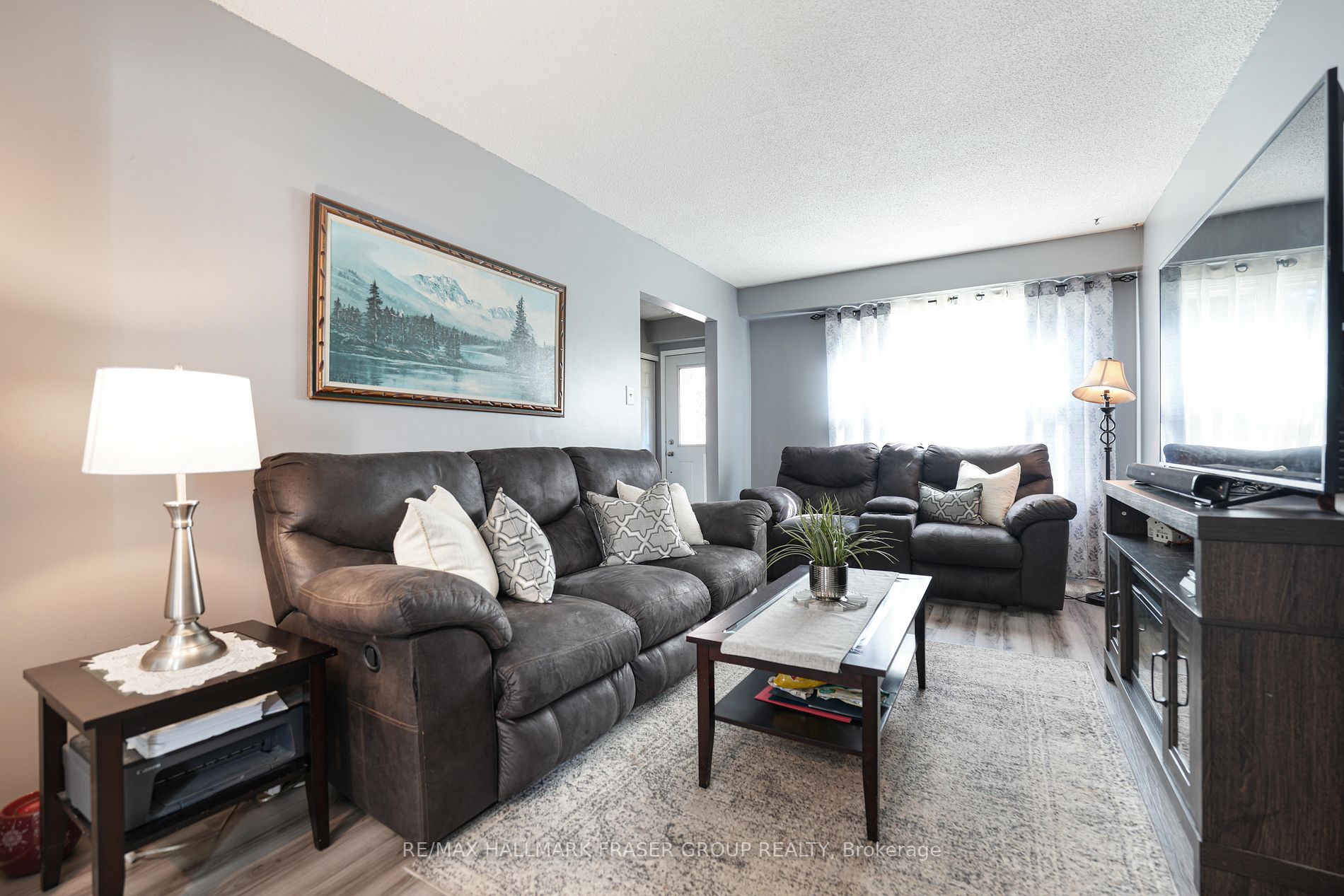 31 Kipling Cres