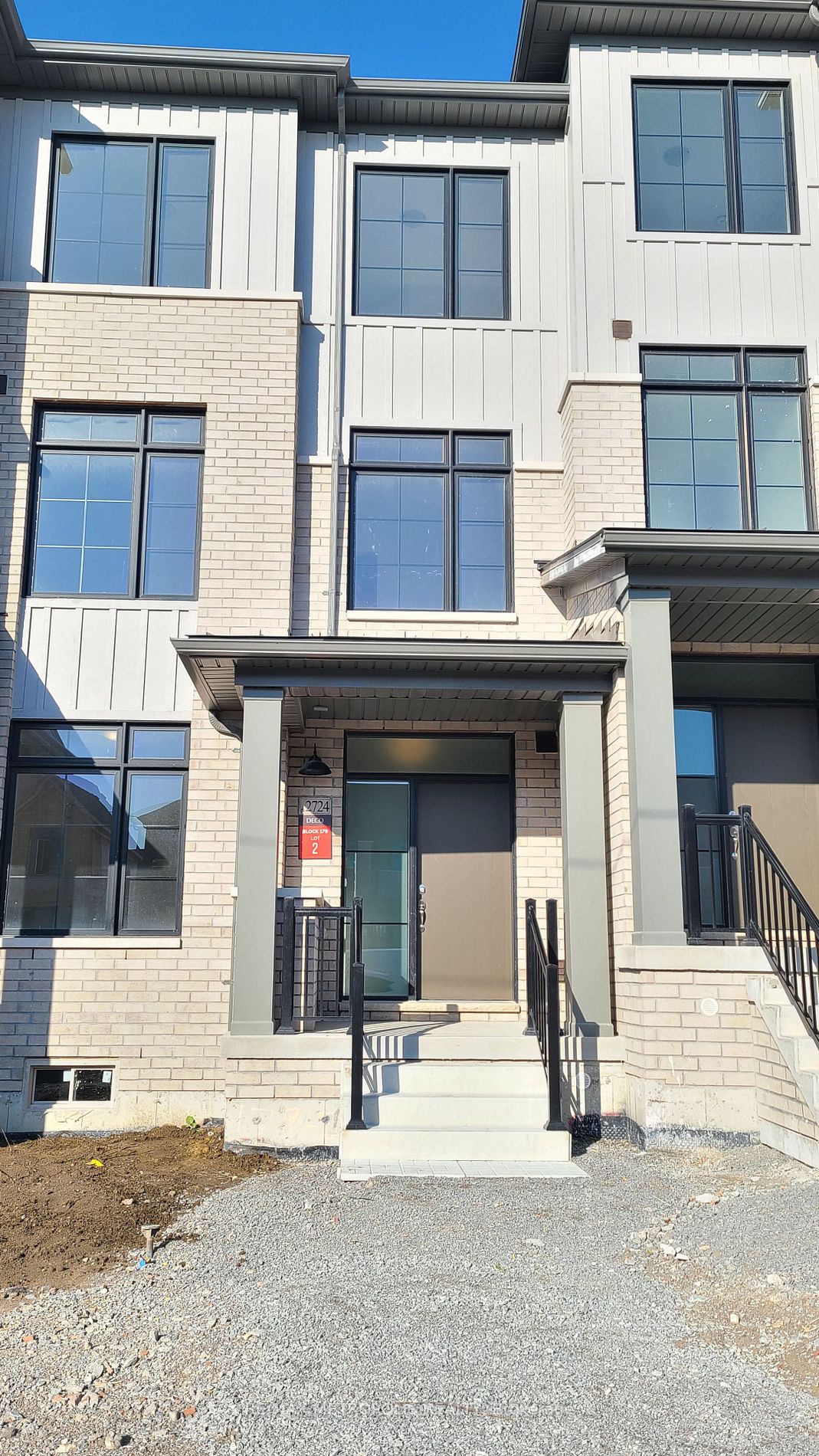 2724 PETER MATTHEWS Drive