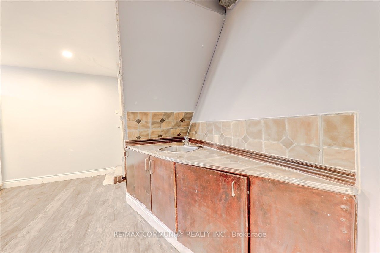 146 Admiral Road