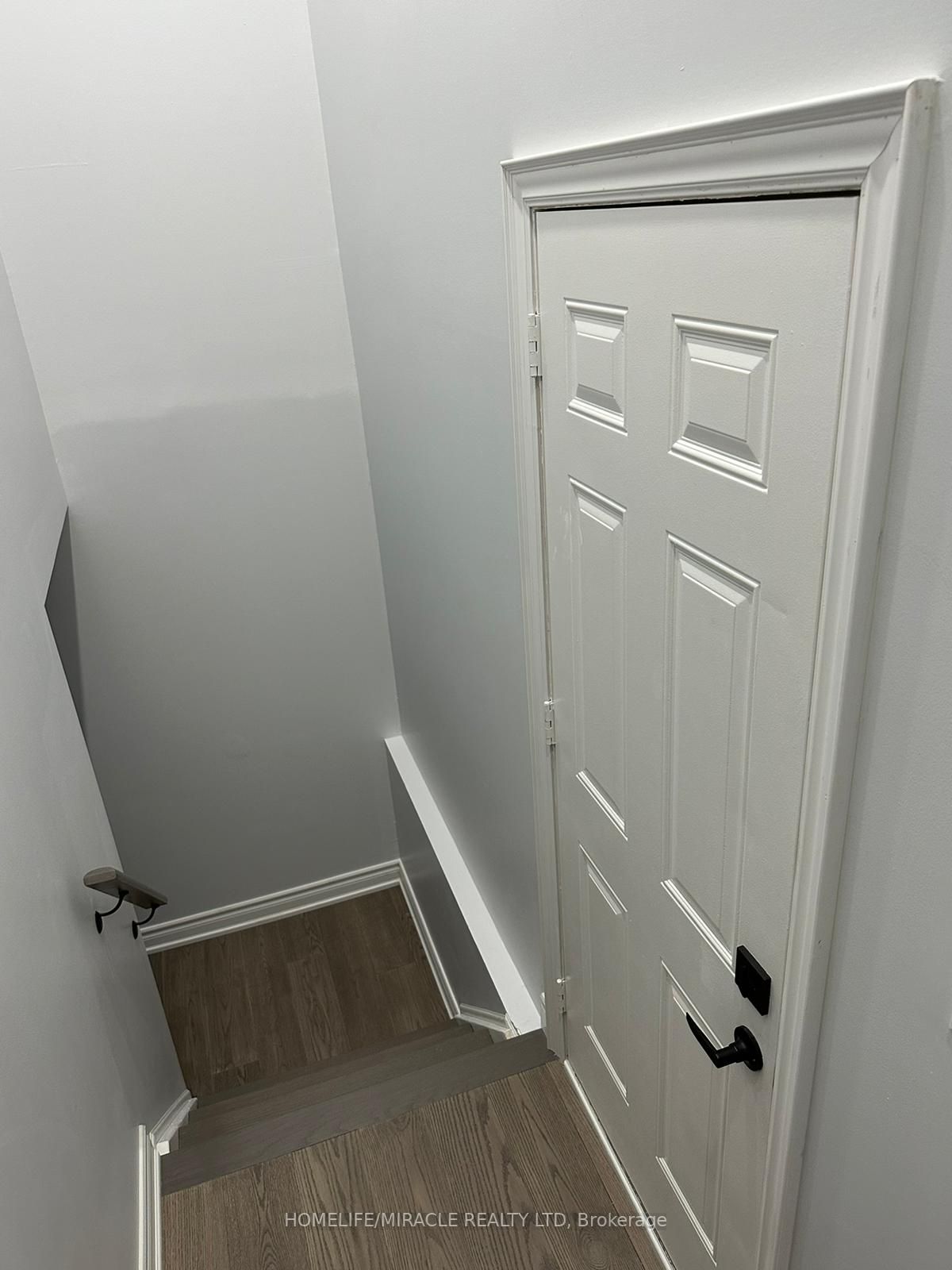 77 Muscat Cres