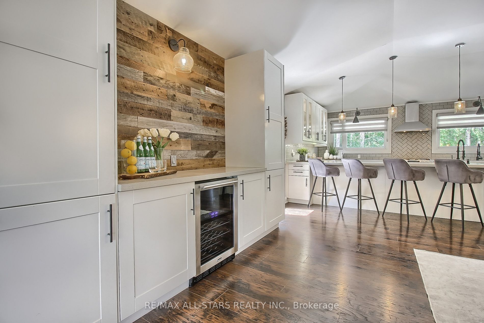 215 Uxbridge Pickering Line