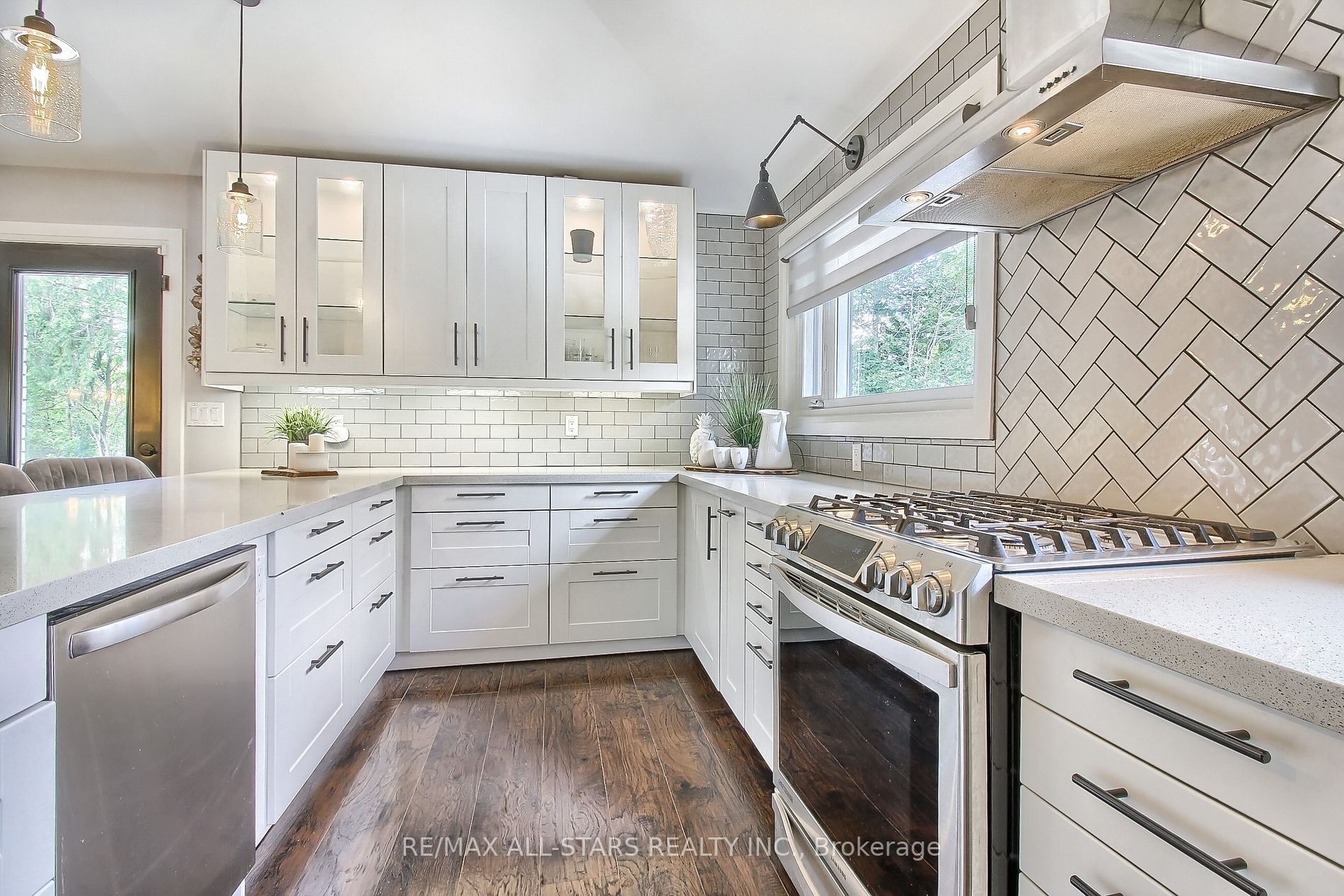 215 Uxbridge Pickering Line