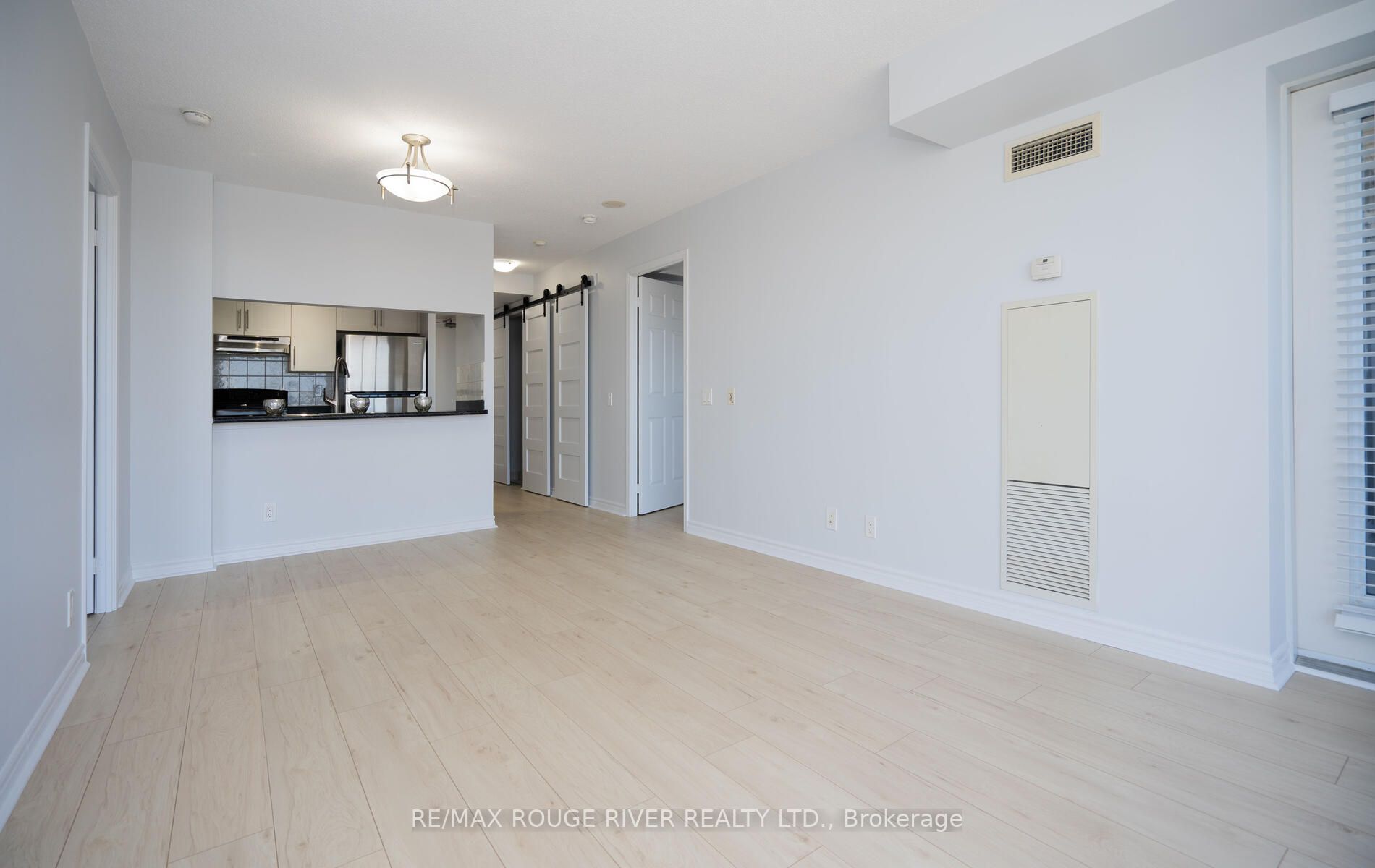 18 Mondeo Dr, #1235