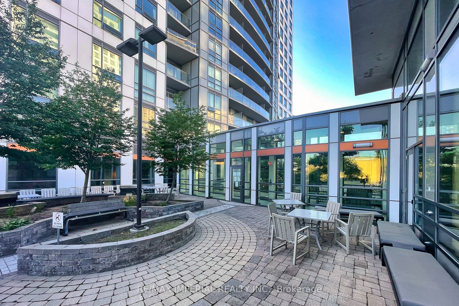 185 Bonis Ave, #208