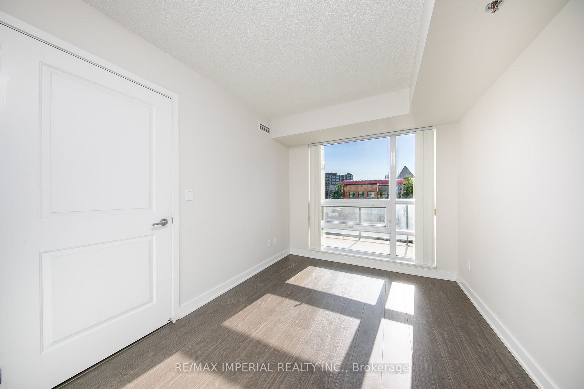 185 Bonis Ave, #208