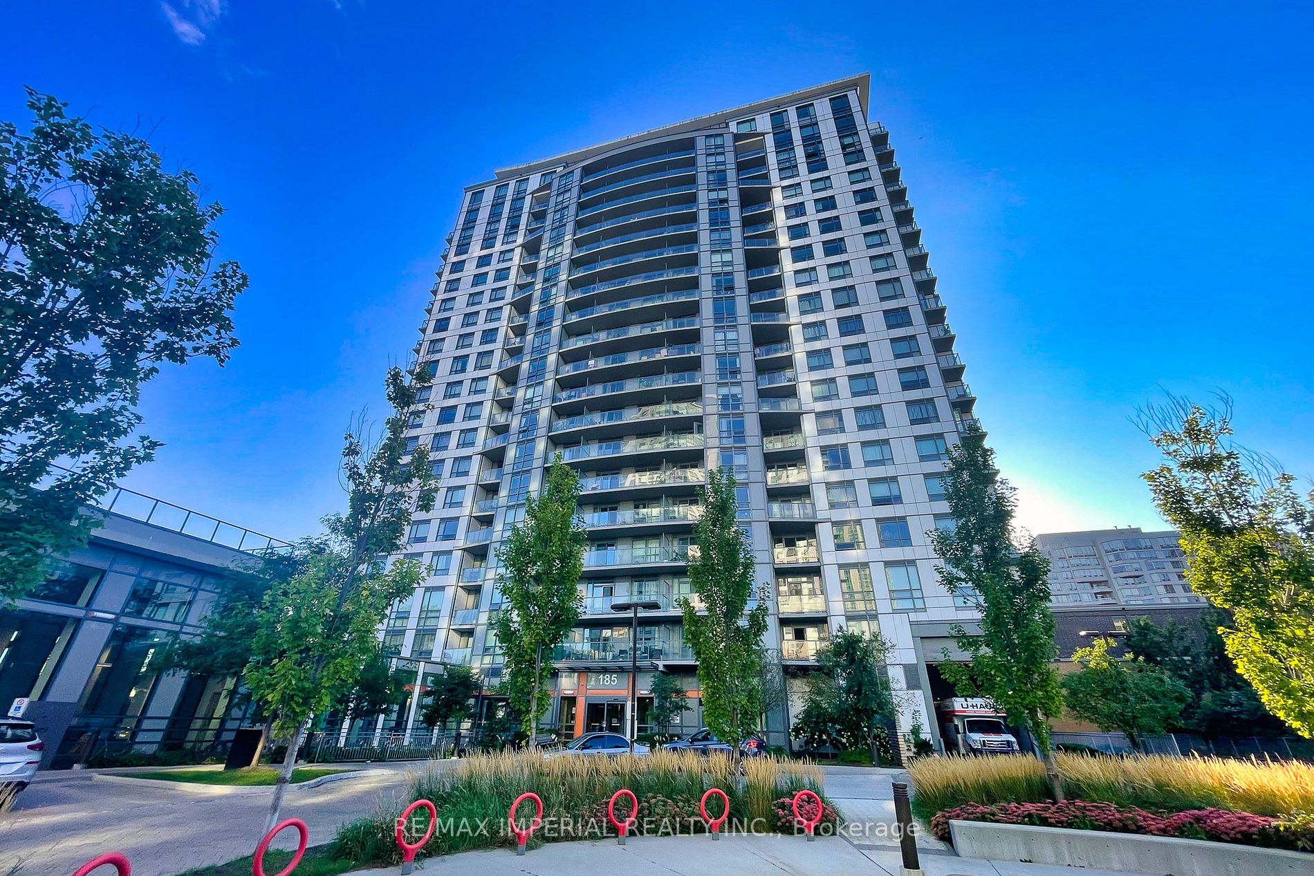 185 Bonis Ave, #208