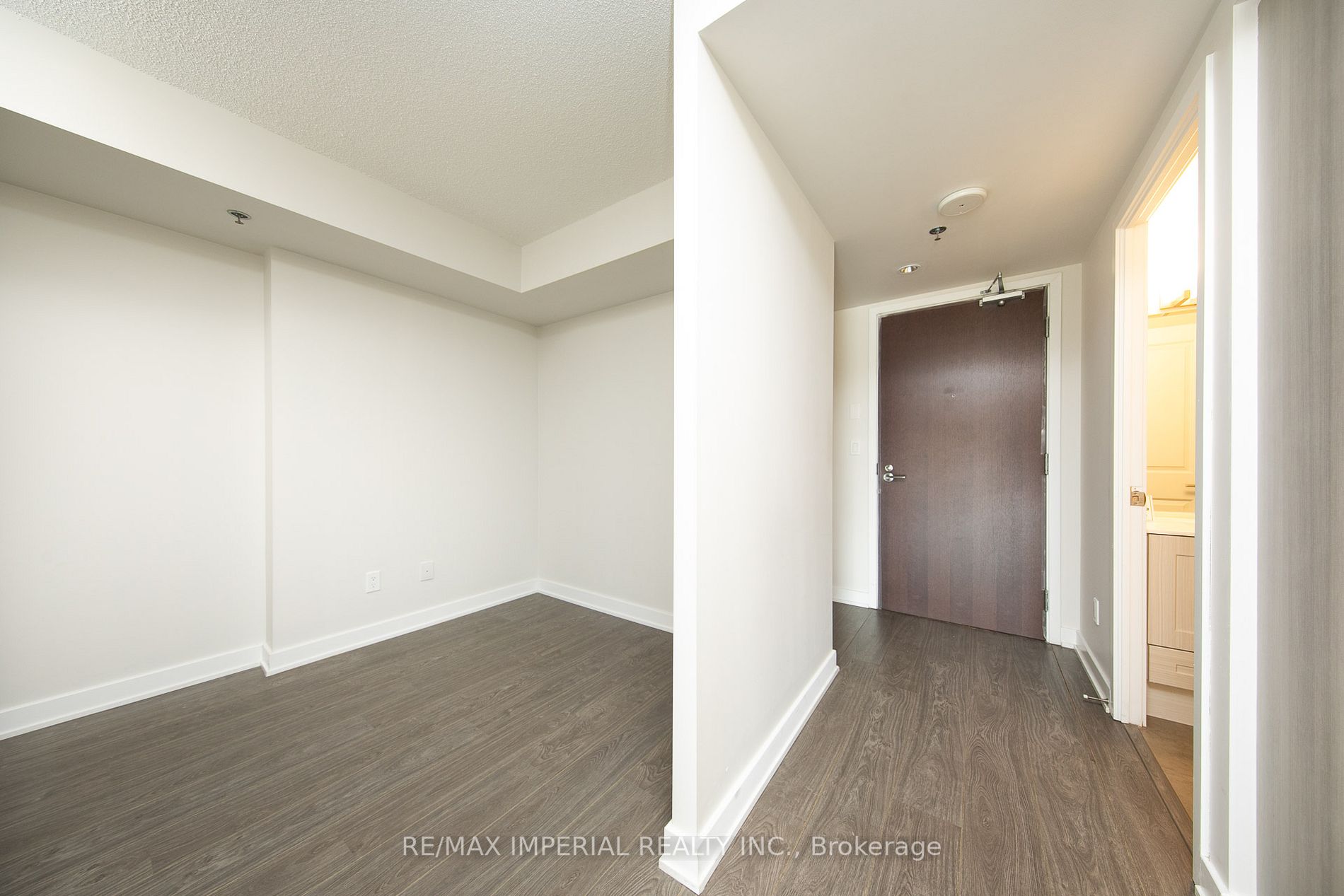 185 Bonis Ave, #208
