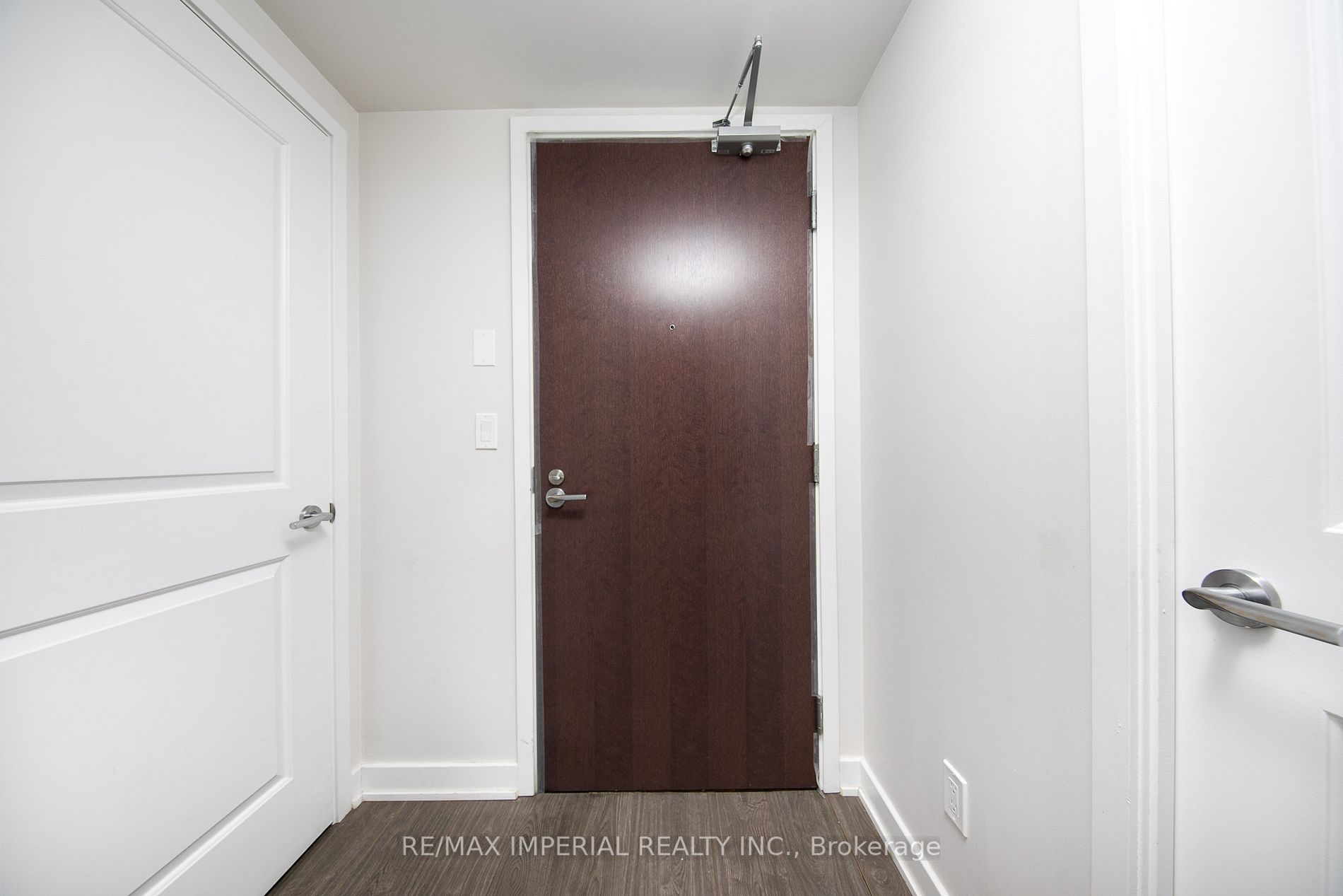 185 Bonis Ave, #208