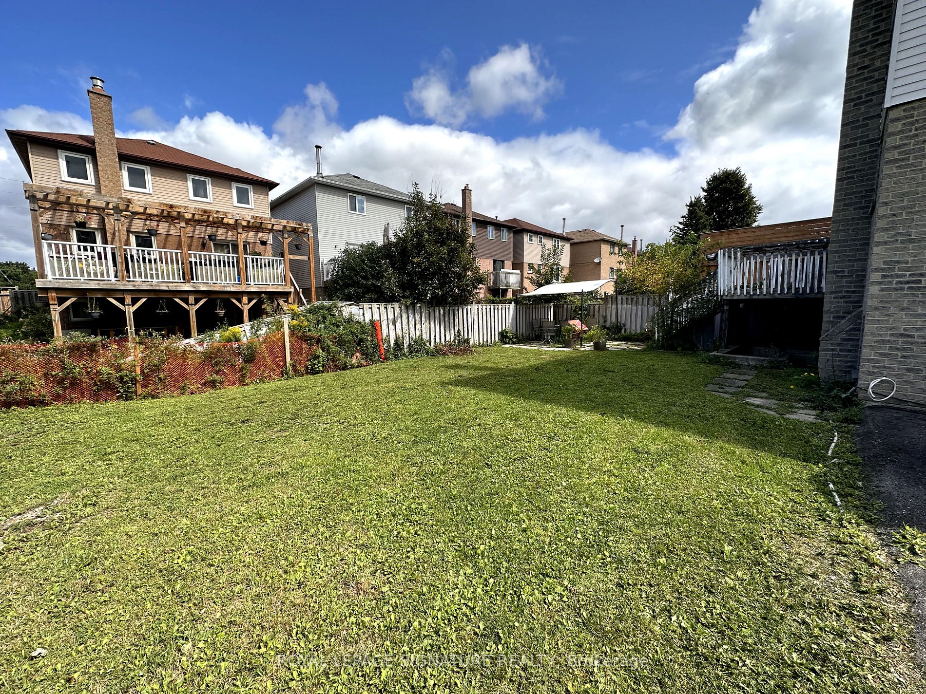 2 Whittington Crt, #Lower