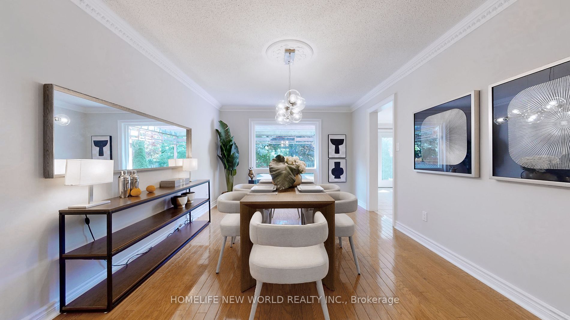 883 Darwin Dr