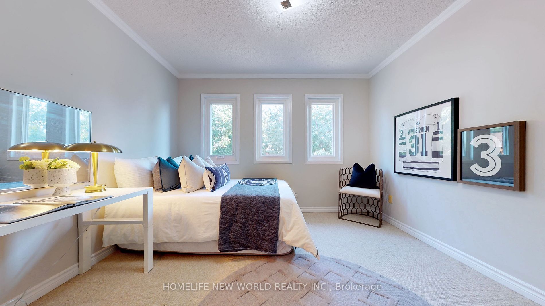 883 Darwin Dr