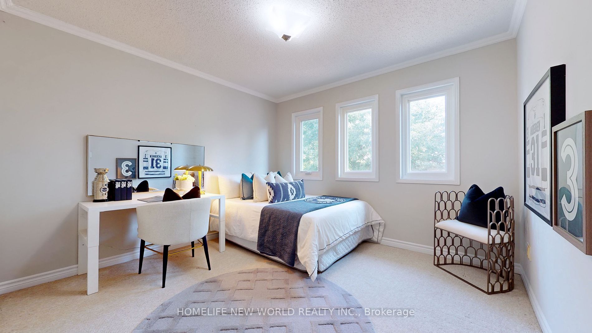 883 Darwin Dr