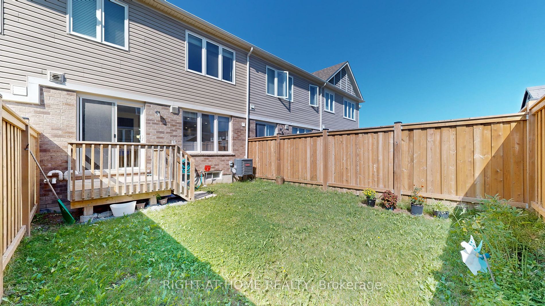 2495 Hill Rise Court