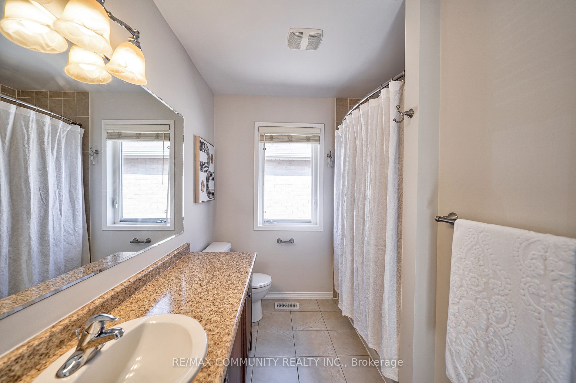 29 Formosa Ave