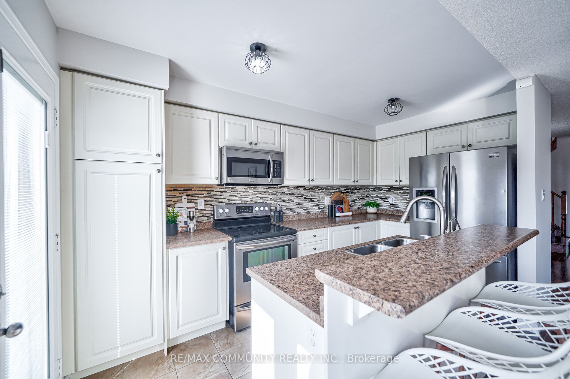 29 Formosa Ave