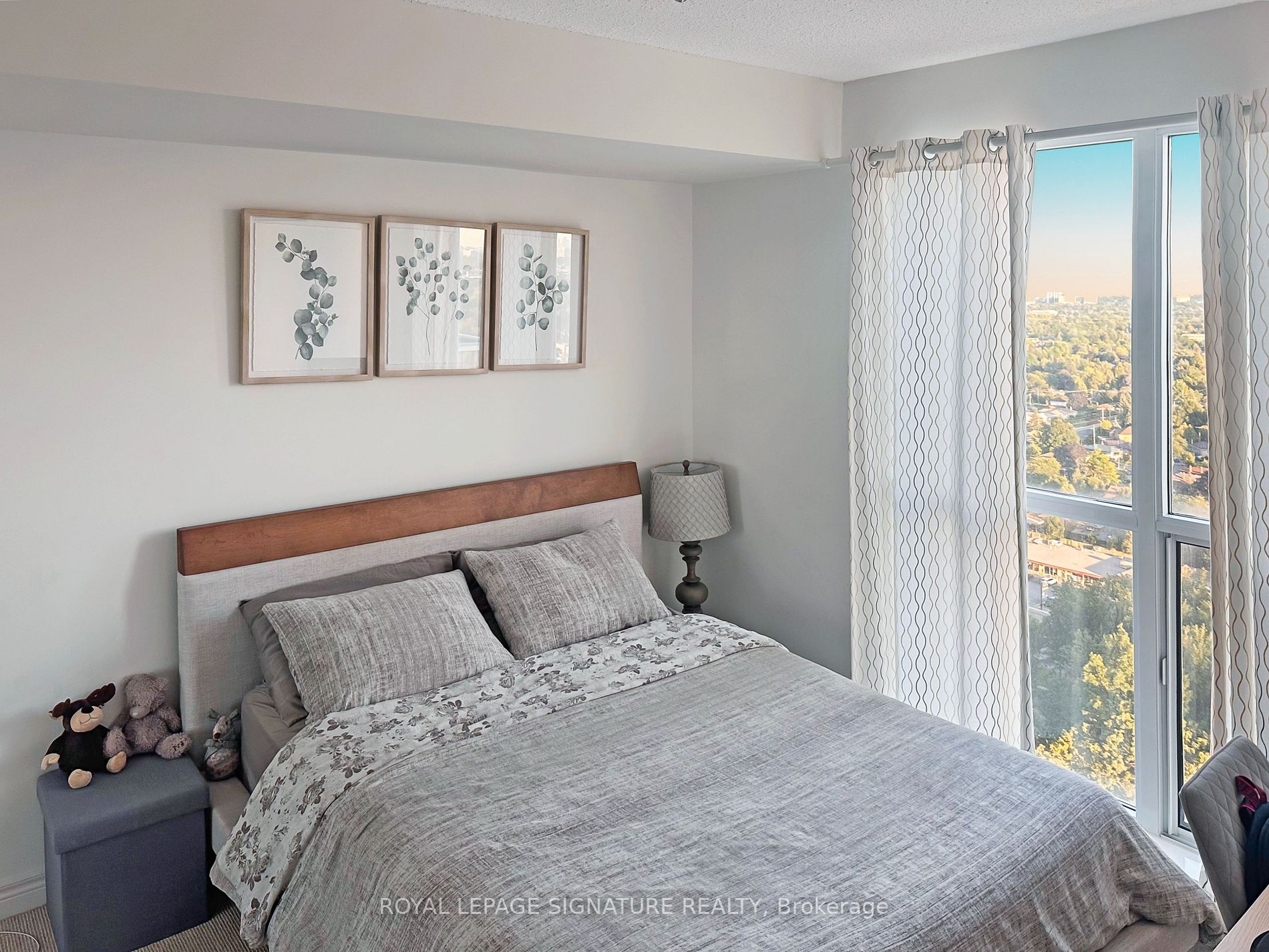 50 Town Centre Crt, #2511