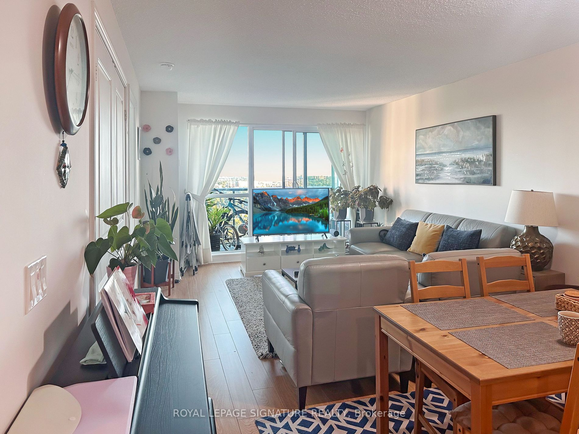 50 Town Centre Crt, #2511