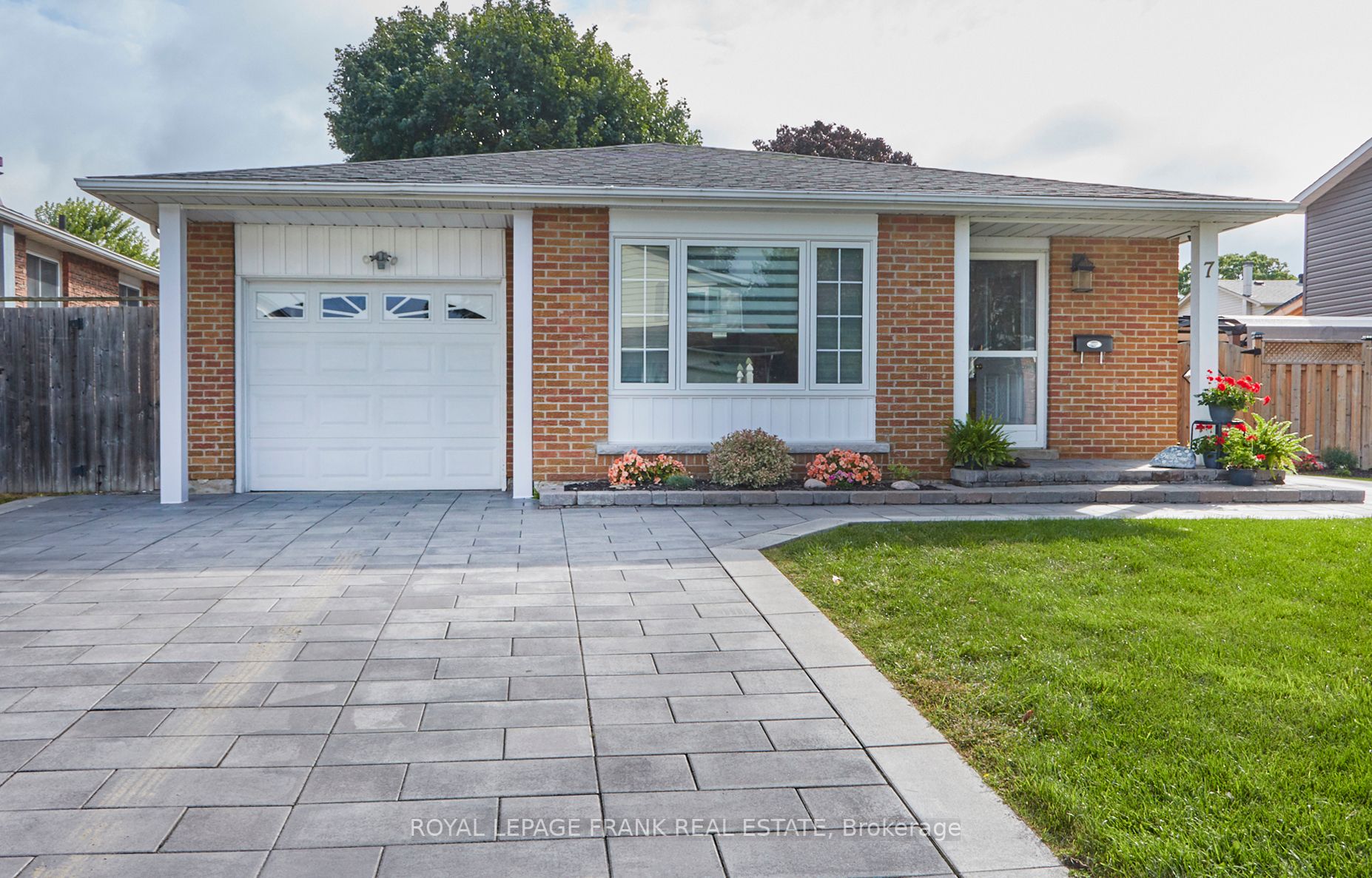 7 Marbury Crt