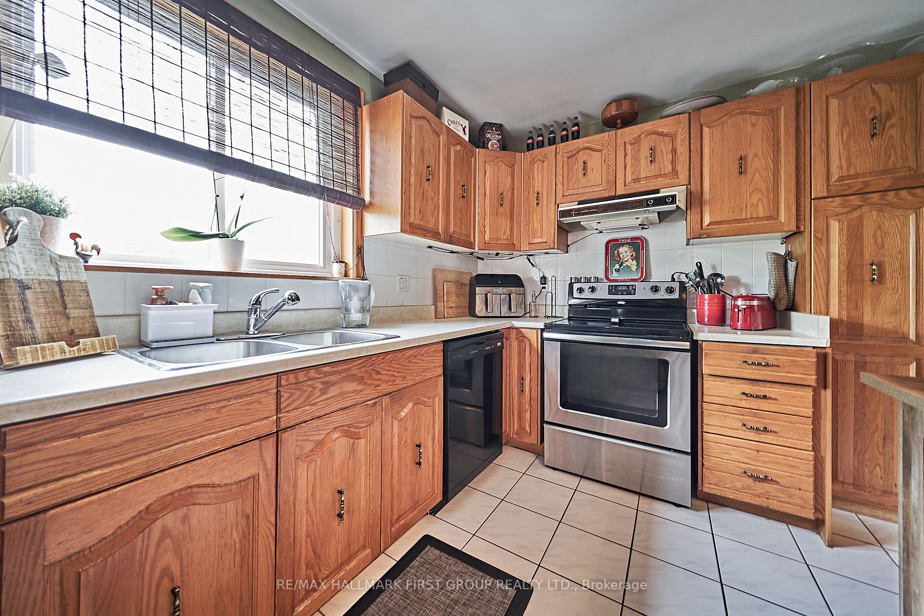 240 Twyn Rivers Dr