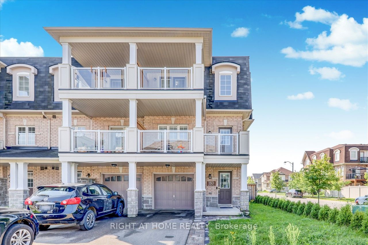 1501 Spinnaker Mews